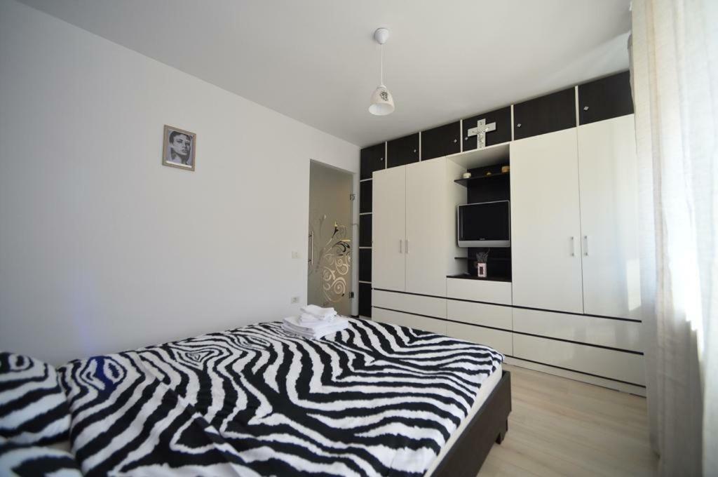 Tourist Apartment 1 Piatra Neamţ Eksteriør billede